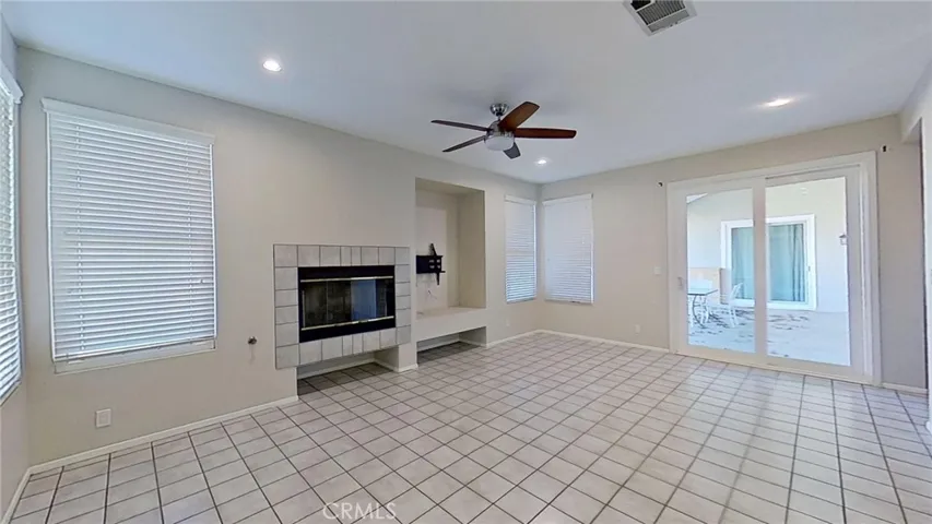 43312 Haven, Lancaster, California 93536