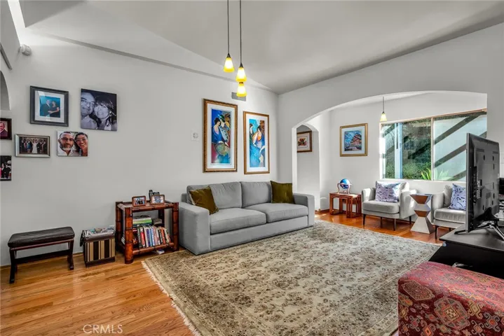 2000 San Ysidro, Beverly Hills, California 90210