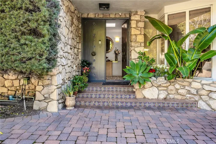 2000 San Ysidro, Beverly Hills, California 90210