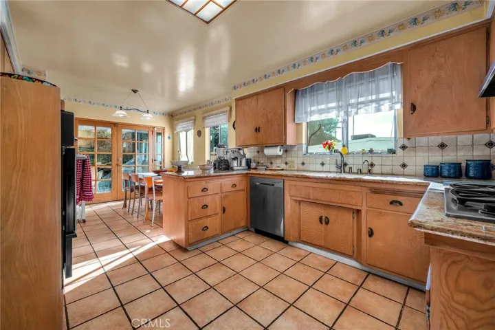 2000 San Ysidro, Beverly Hills, California 90210