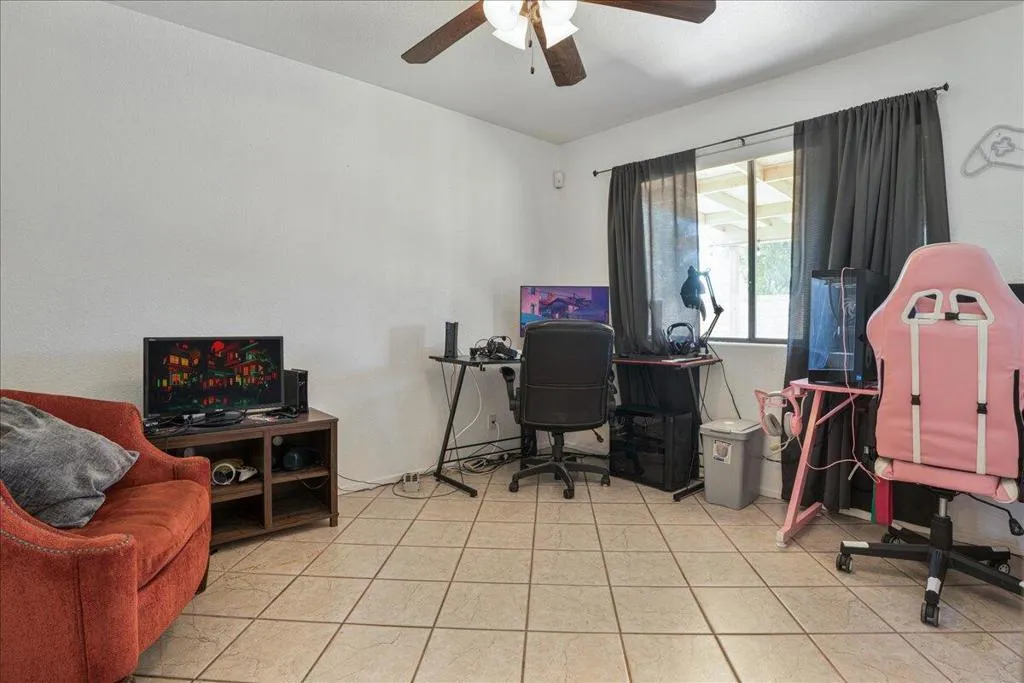 81033 Jamie Way, Indio, California 92201 home-pic-15