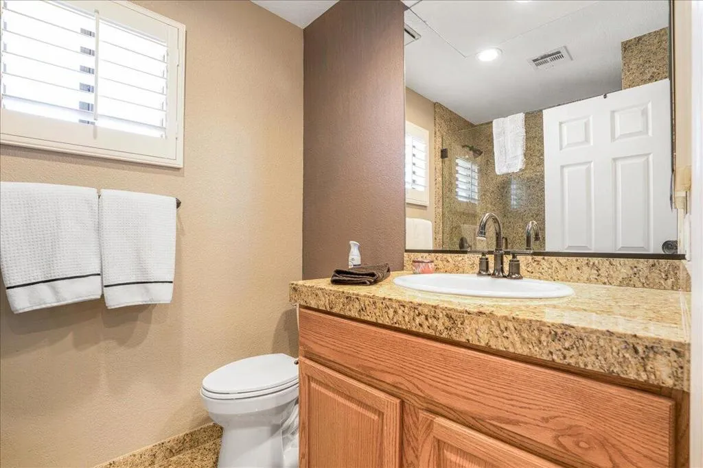 81033 Jamie Way, Indio, California 92201 home-pic-22