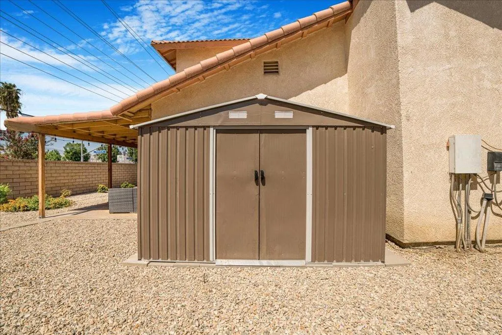 81033 Jamie Way, Indio, California 92201 home-pic-26