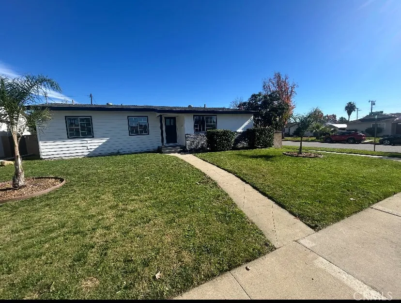 856 Altura, Upland, California 91786 home-pic-2