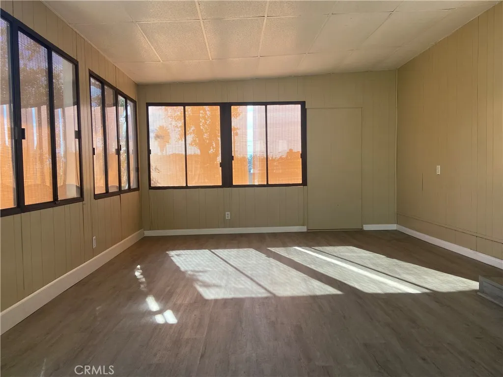 856 Altura, Upland, California 91786 home-pic-19