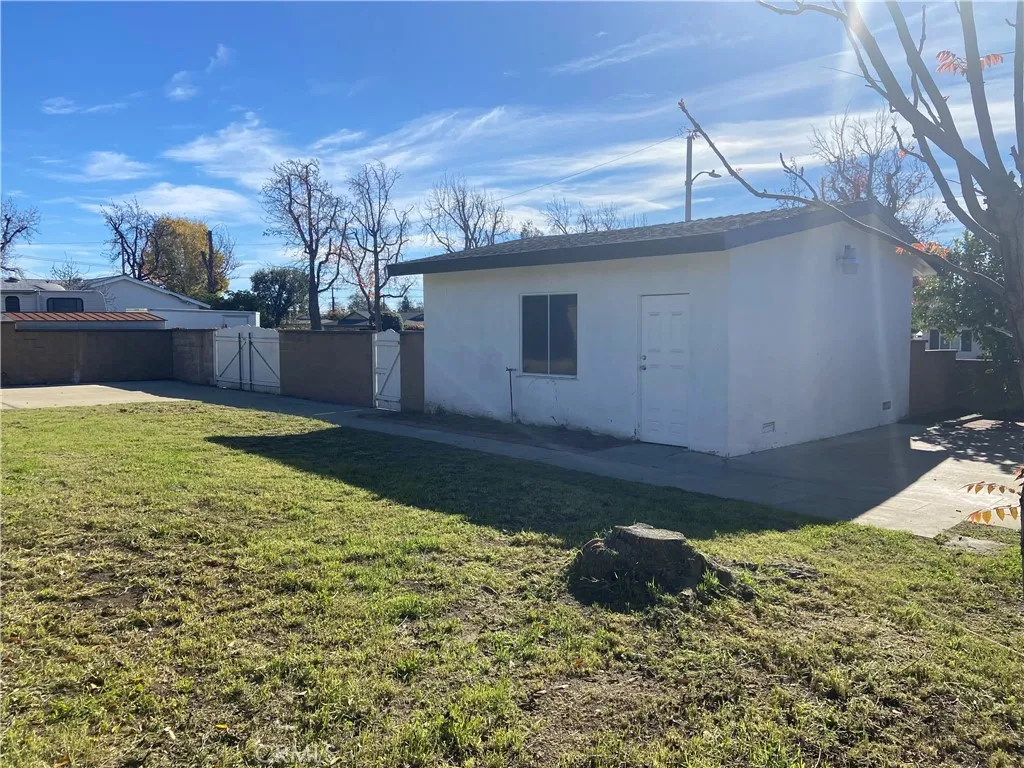856 Altura, Upland, California 91786 home-pic-31