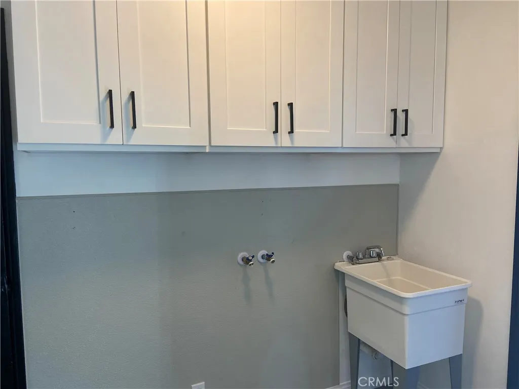 856 Altura, Upland, California 91786 home-pic-16