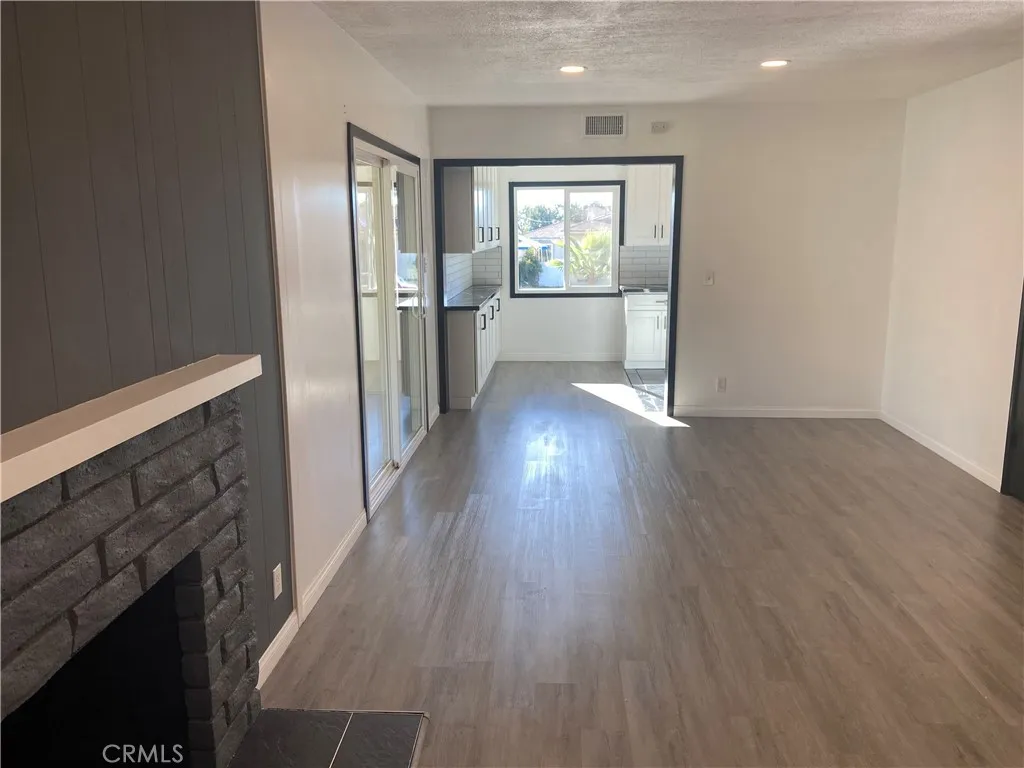 856 Altura, Upland, California 91786 home-pic-10