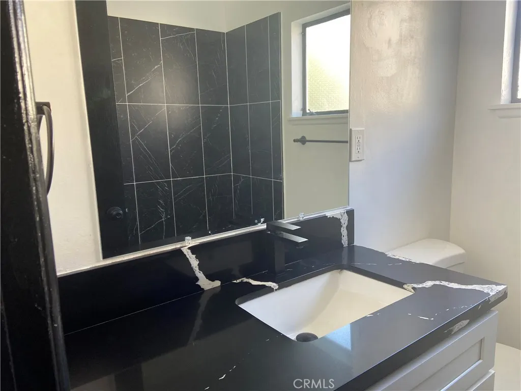 856 Altura, Upland, California 91786 home-pic-27