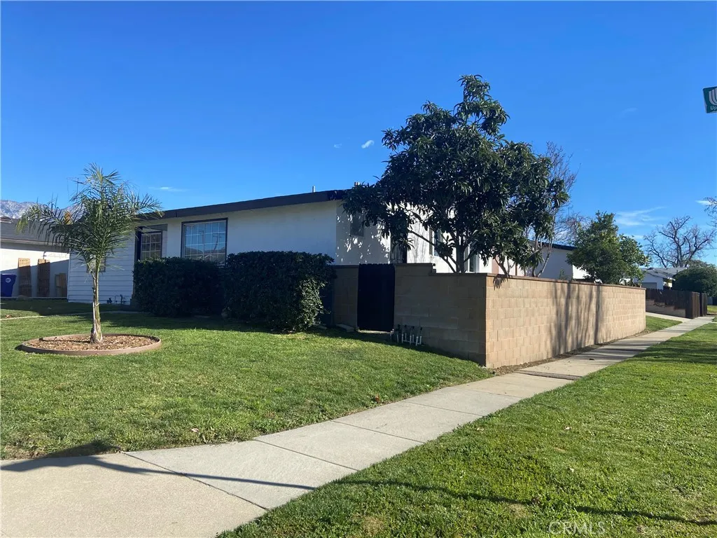 856 Altura, Upland, California 91786 home-pic-4