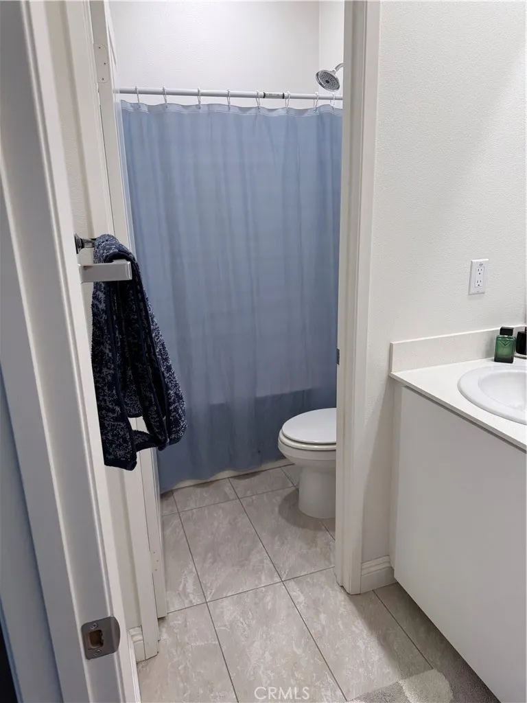 5644 Altamura Way, Fontana, California 92336 home-pic-13