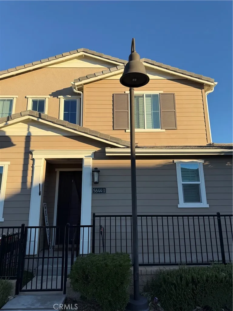 5644 Altamura Way, Fontana, California 92336 home-pic-1