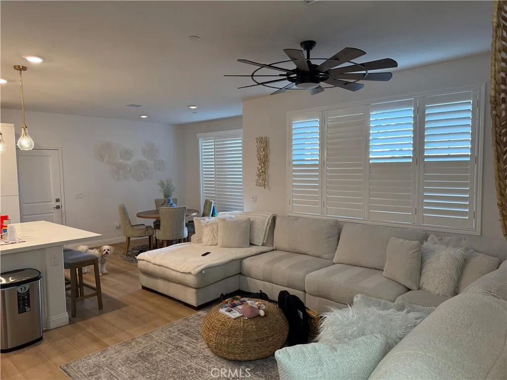 5644 Altamura Way, Fontana, California 92336 home-pic-2