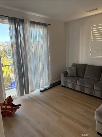 Loft/Bedroom 5