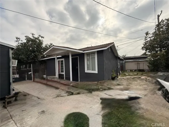 1420 E 77th Place, Los Angeles, California 90001