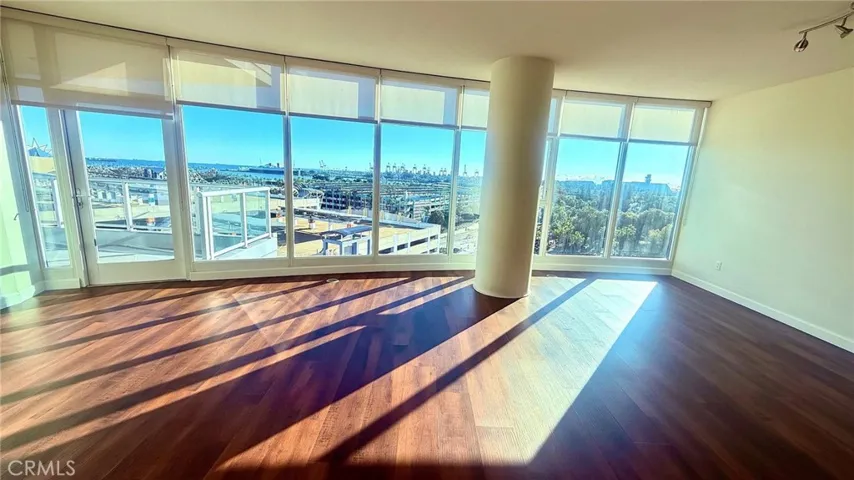 Sprawling Ocean views