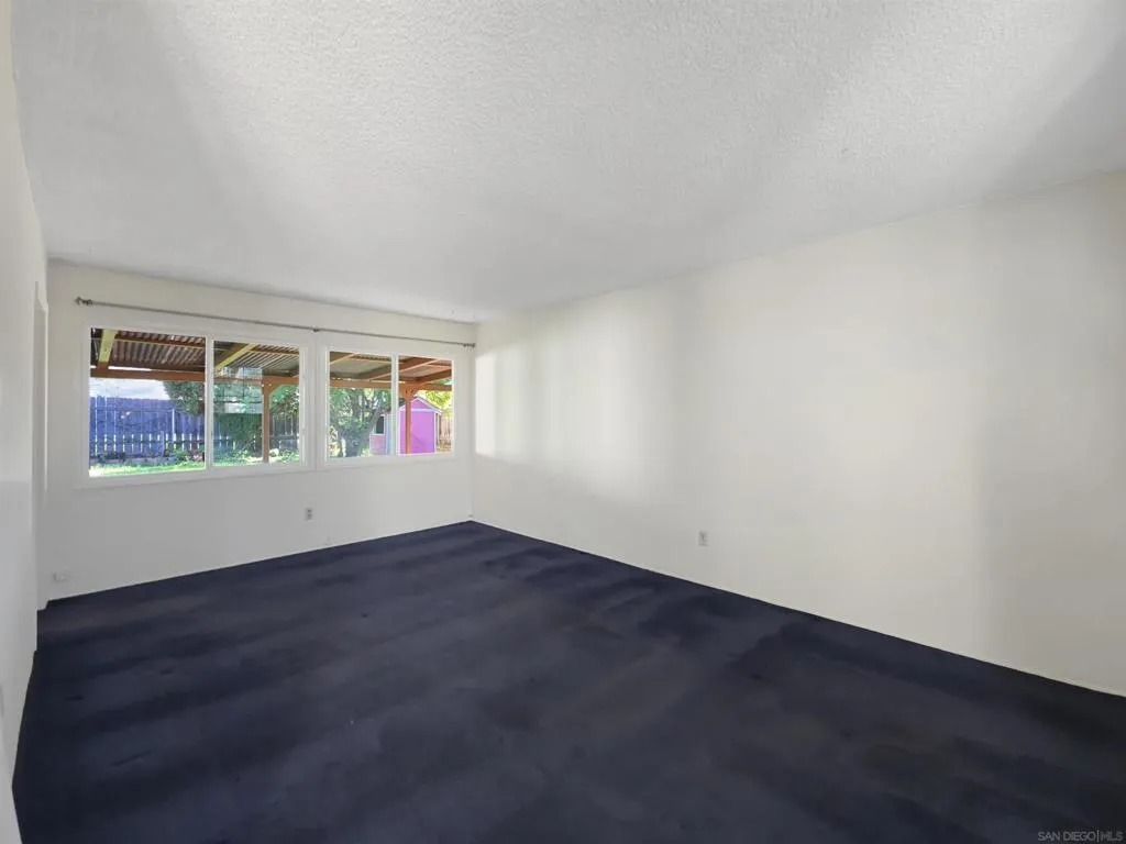1693 N Mollison Ave, El Cajon, California 92021 home-pic-6
