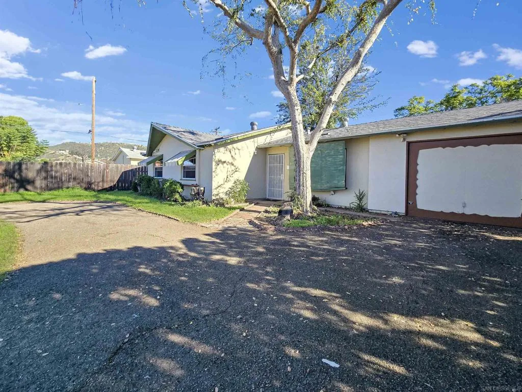 1693 N Mollison Ave, El Cajon, California 92021 home-pic-2