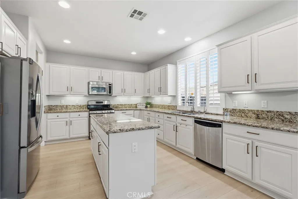 28638 Queensland, Menifee, California 92584 home-pic-18