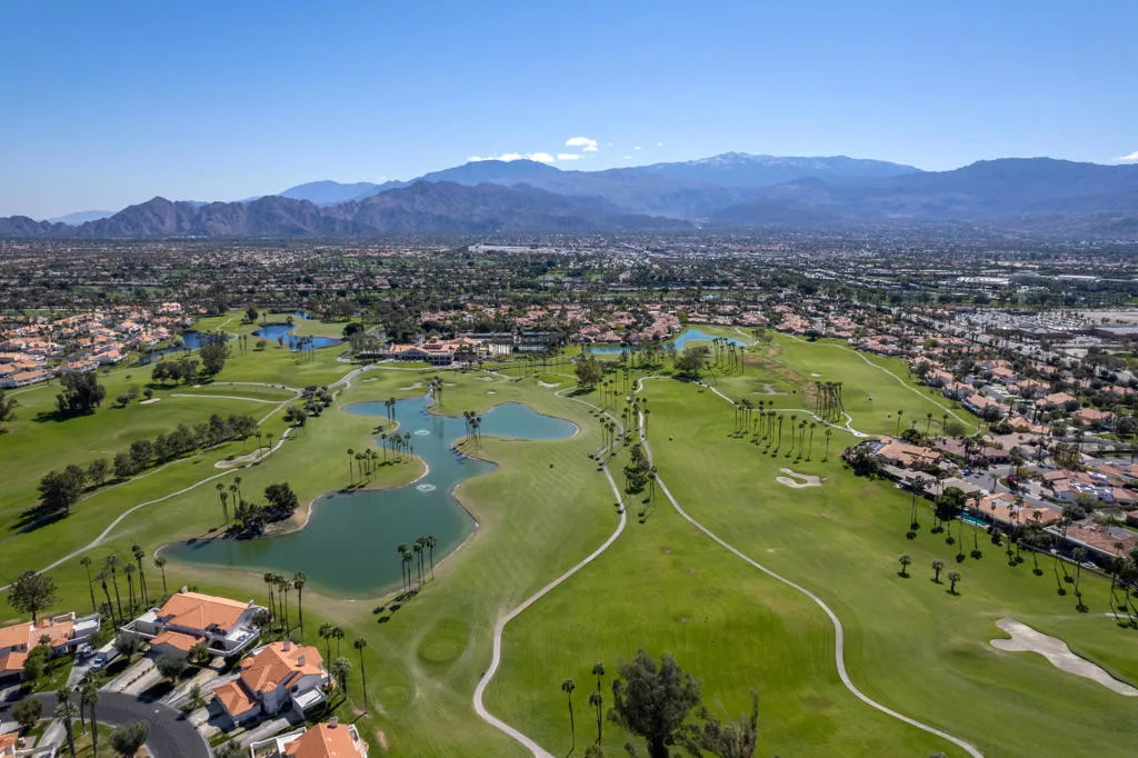 217 Desert Falls Circle, Palm Desert, California 92211 home-pic-34