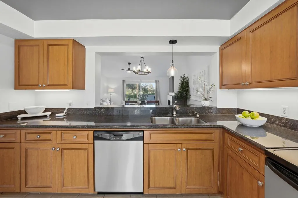 217 Desert Falls Circle, Palm Desert, California 92211 home-pic-11