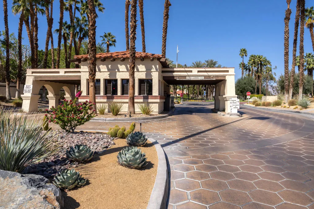217 Desert Falls Circle, Palm Desert, California 92211 home-pic-31