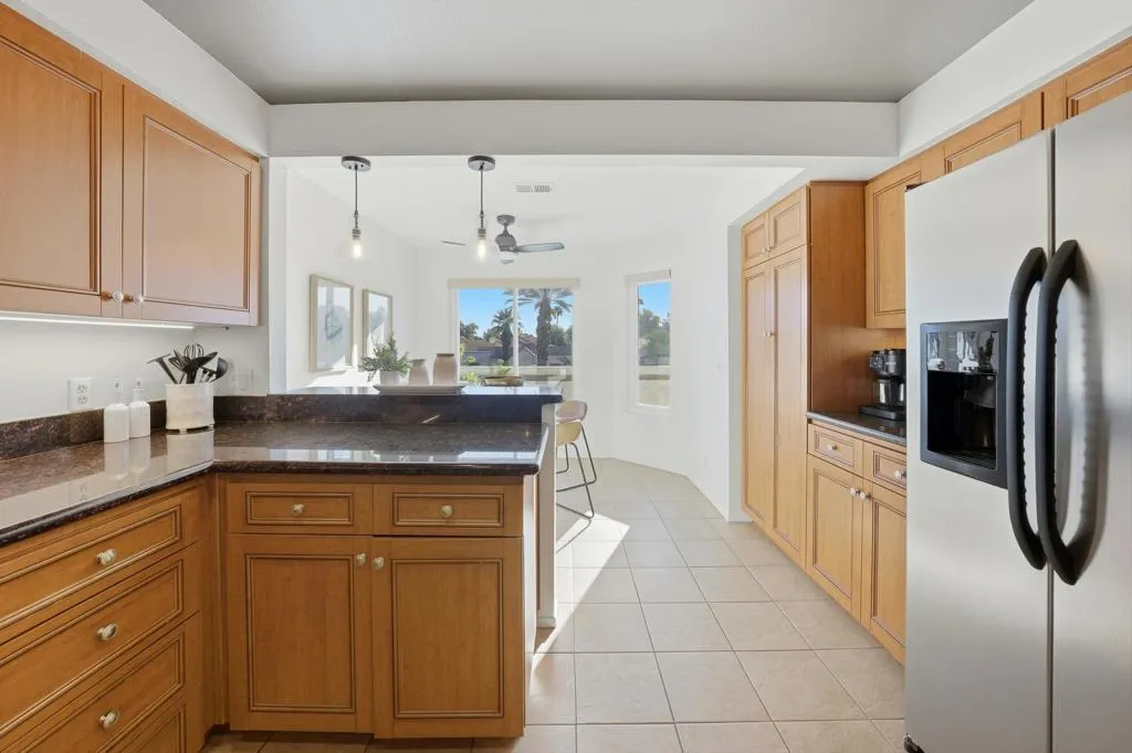 217 Desert Falls Circle, Palm Desert, California 92211 home-pic-12