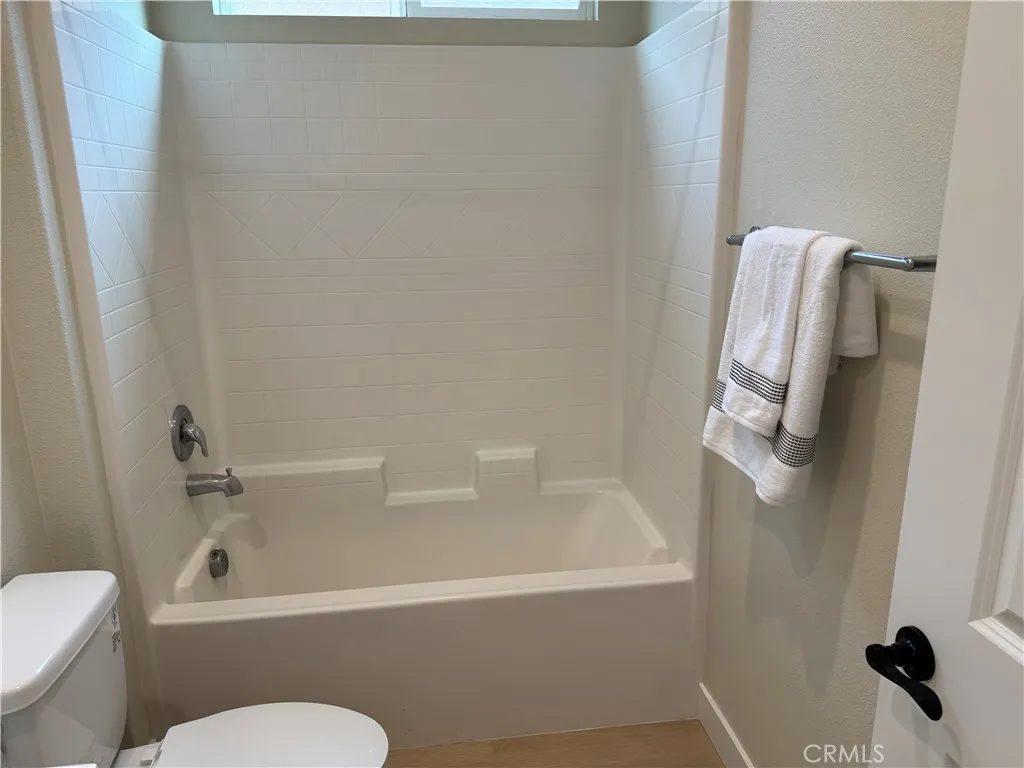 12265 N Lima, Sylmar, California 91342 home-pic-42