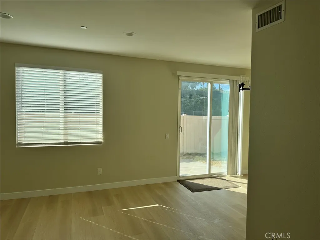 12265 N Lima, Sylmar, California 91342 home-pic-35