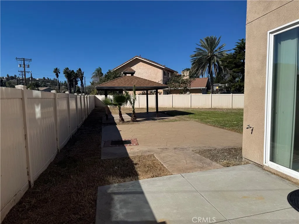 12265 N Lima, Sylmar, California 91342 home-pic-17