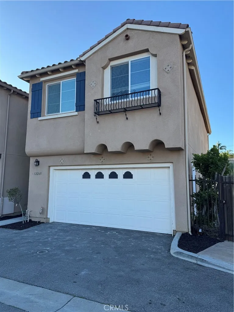 12265 N Lima, Sylmar, California 91342 home-pic-3