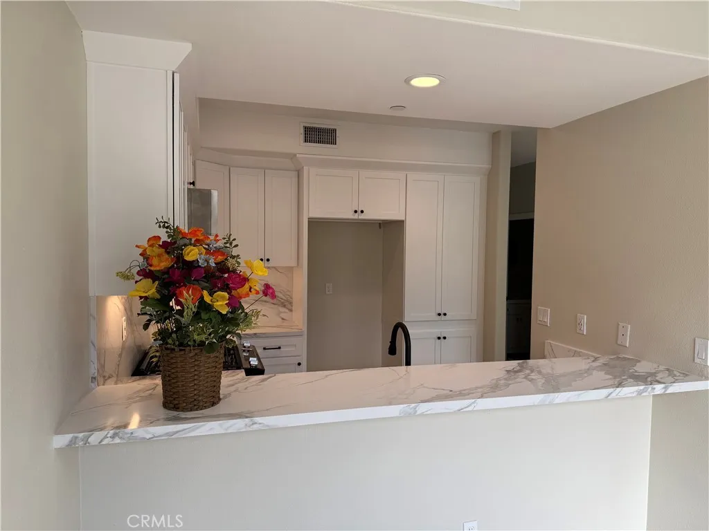 12265 N Lima, Sylmar, California 91342 home-pic-49
