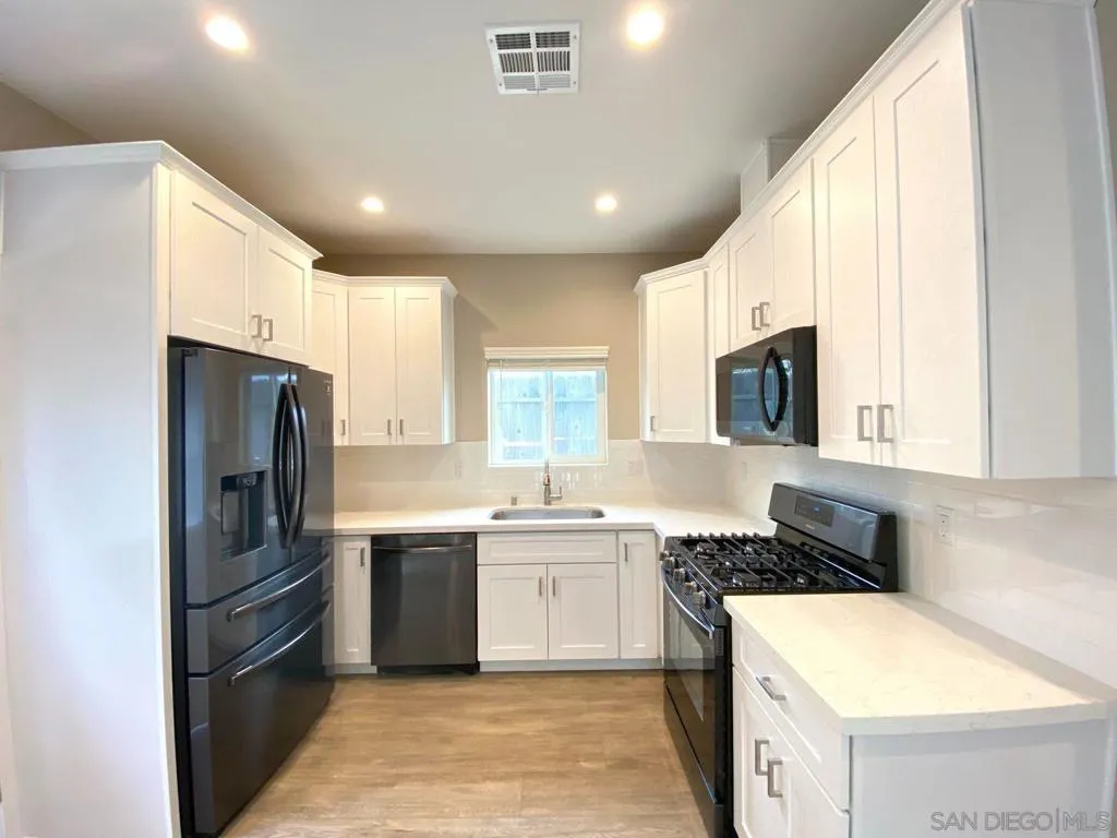 4941 Gary St., San Diego, California 92115 home-pic-16