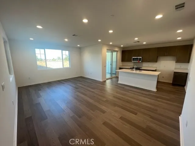 29205 Santa Fe Springs Court, Winchester, California 92596