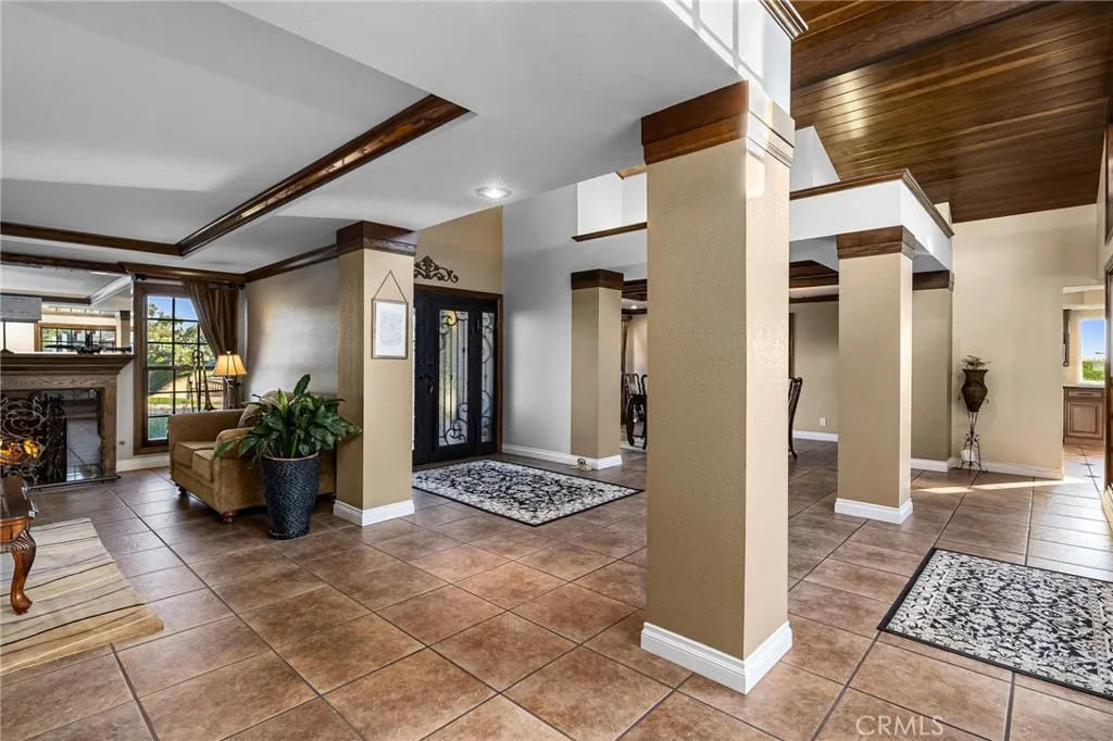 7115 Monterey Street, La Verne, California 91750 home-pic-10