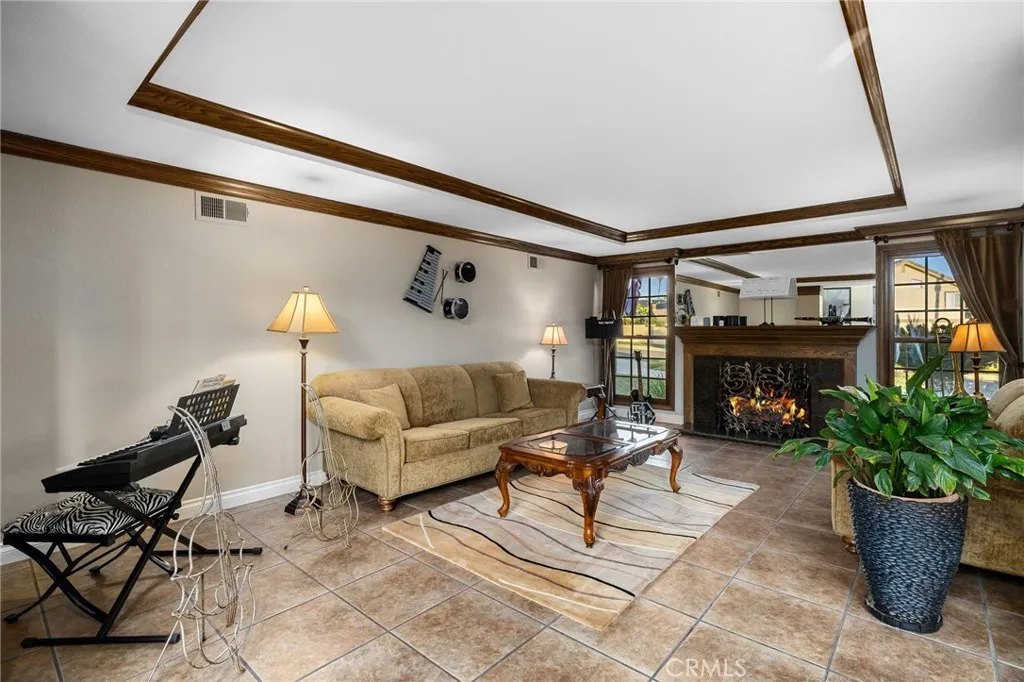 7115 Monterey Street, La Verne, California 91750 home-pic-11
