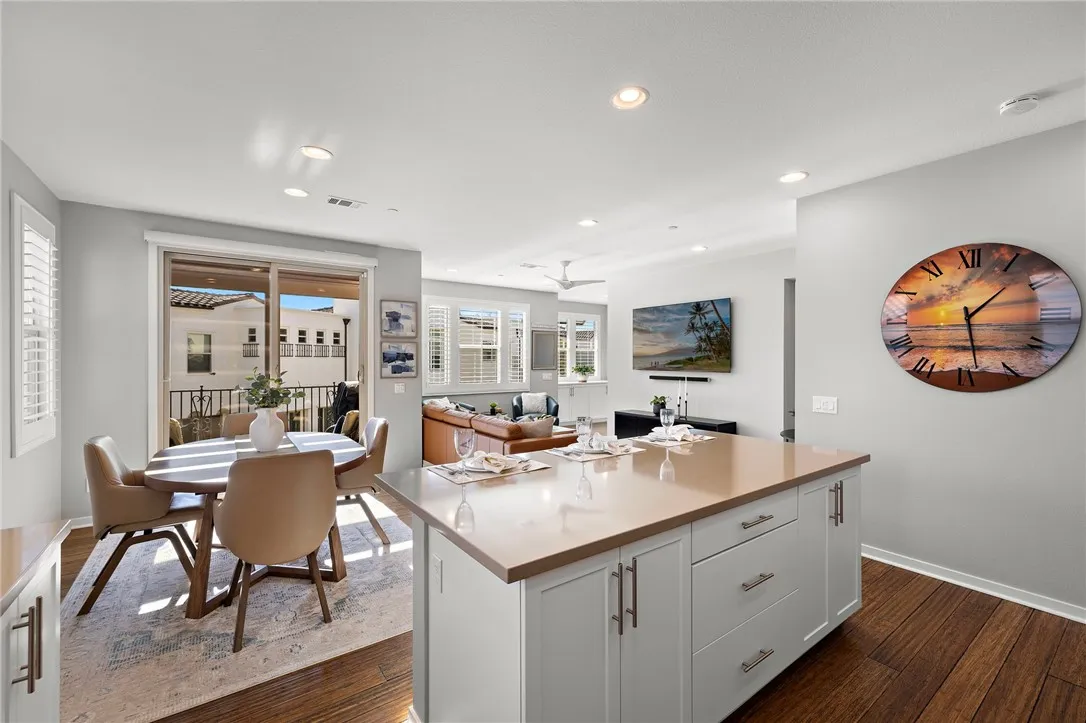 31 Adelfa Street, Rancho Mission Viejo, California 92694 home-pic-10