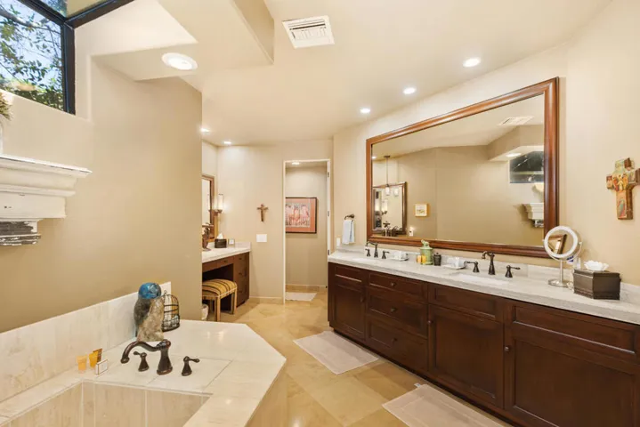 26_11410524_169441_169441-EI-126