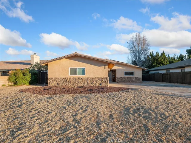 13045 Greensboro Road, Victorville, California 92395