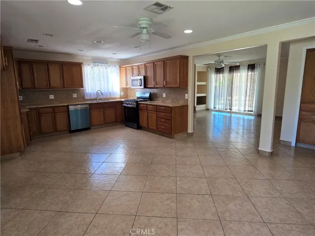 25807 Cherryhill Drive, Boron, California 93516