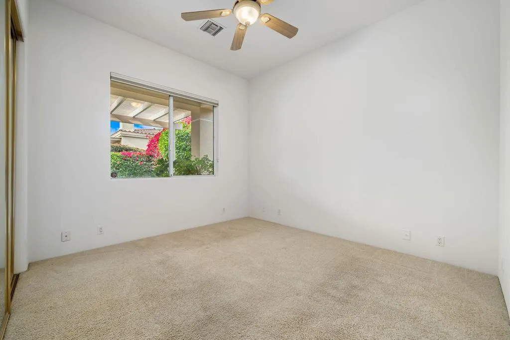 13 Hillcrest Drive, Palm Desert, California 92260 home-pic-24
