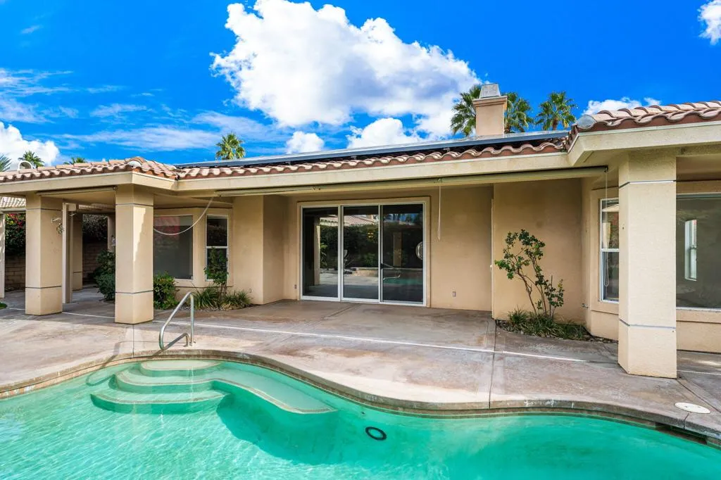 13 Hillcrest Drive, Palm Desert, California 92260 home-pic-7