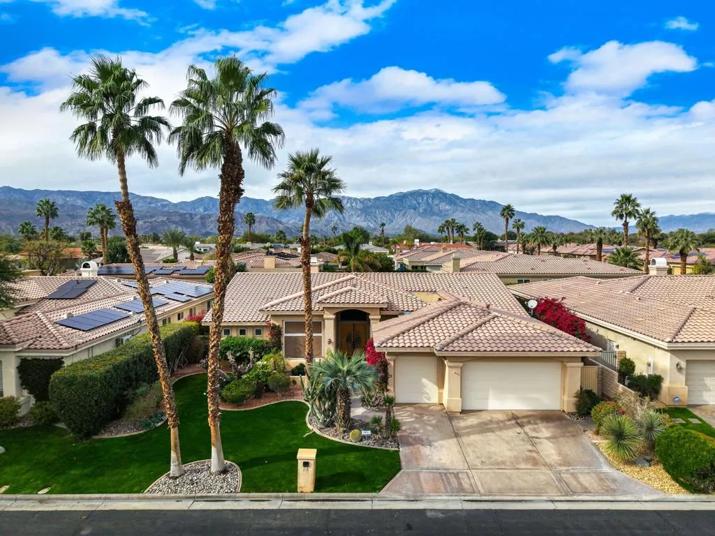 13 Hillcrest Drive, Palm Desert, California 92260 home-pic-1