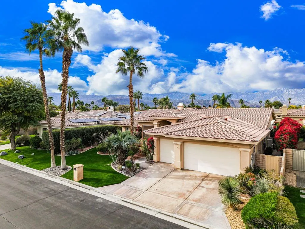 13 Hillcrest Drive, Palm Desert, California 92260 home-pic-34