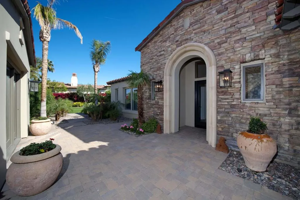 76375 Via Chianti, Indian Wells, California 92210 home-pic-4