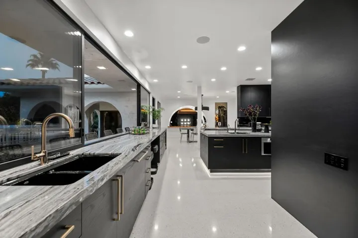 55-web-or-mls-8M4A9224