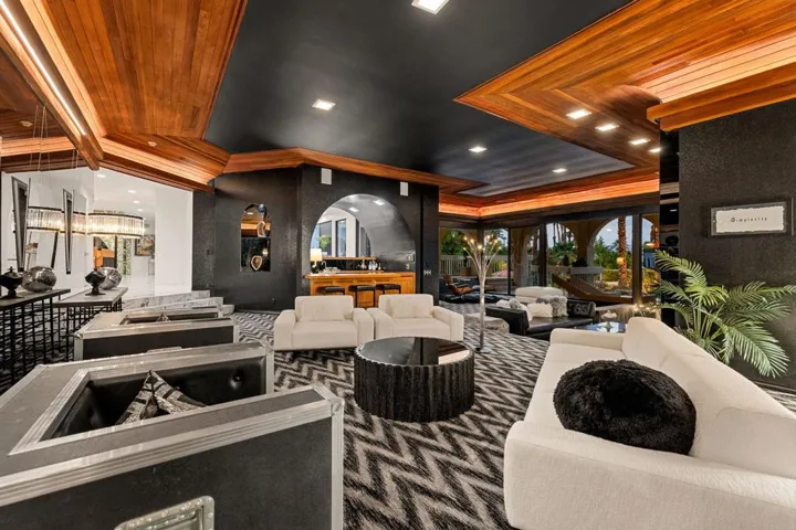 44-web-or-mls-8M4A9179