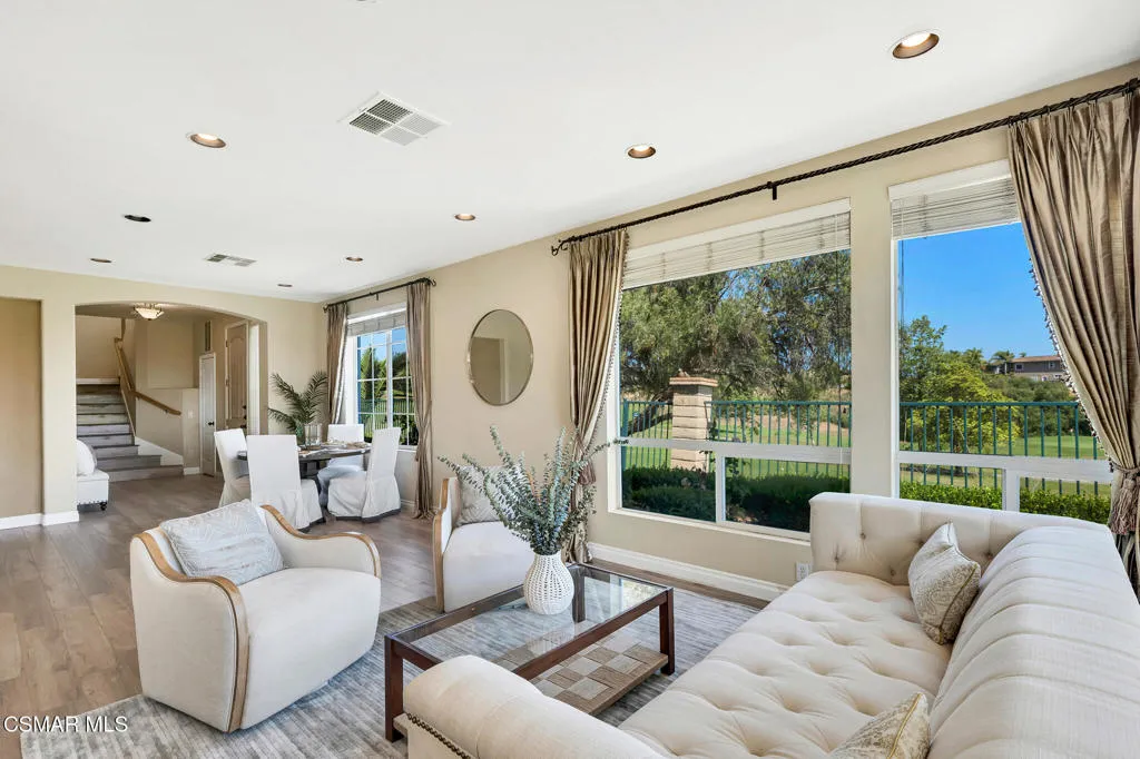 1009 Del Tio Court, Camarillo, California 93010 home-pic-5