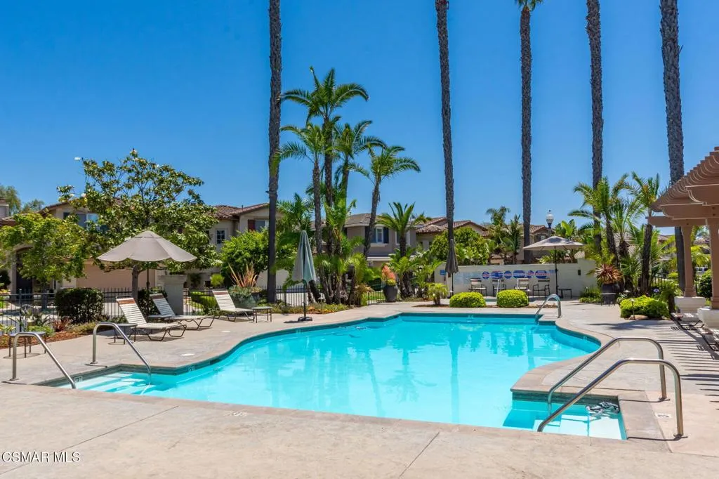 1009 Del Tio Court, Camarillo, California 93010 home-pic-25