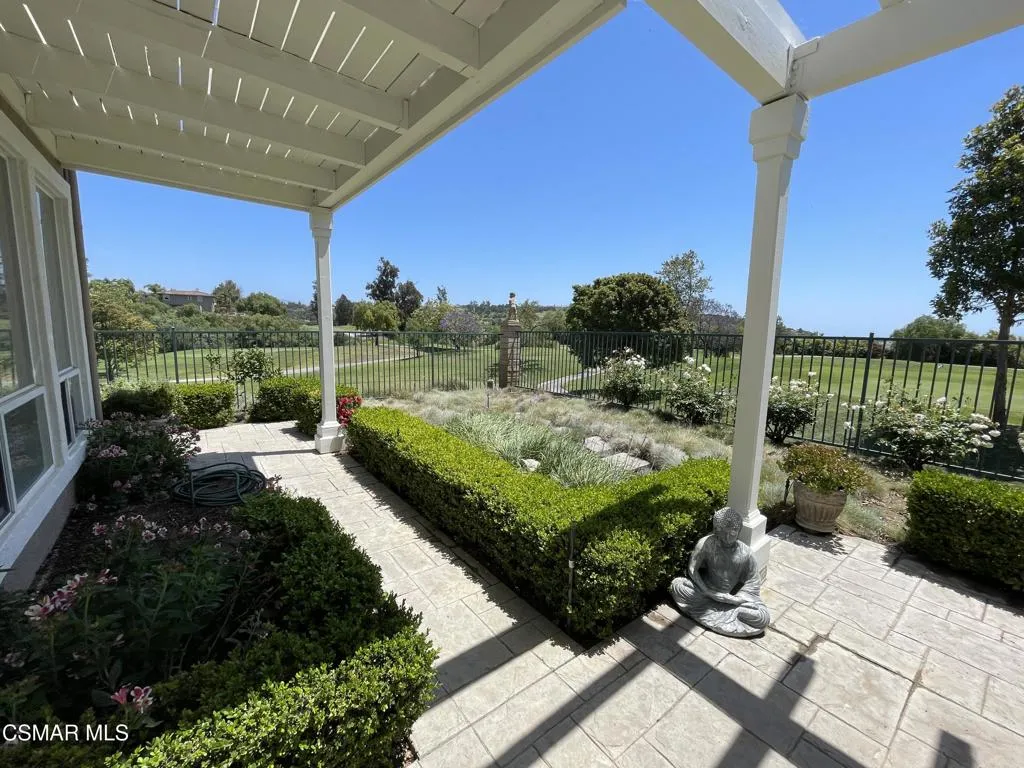 1009 Del Tio Court, Camarillo, California 93010 home-pic-24
